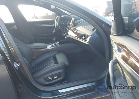 2019 BMW 540I xDrive z USA, uszkodzony, nr VIN WBAJE7C52KWD55239